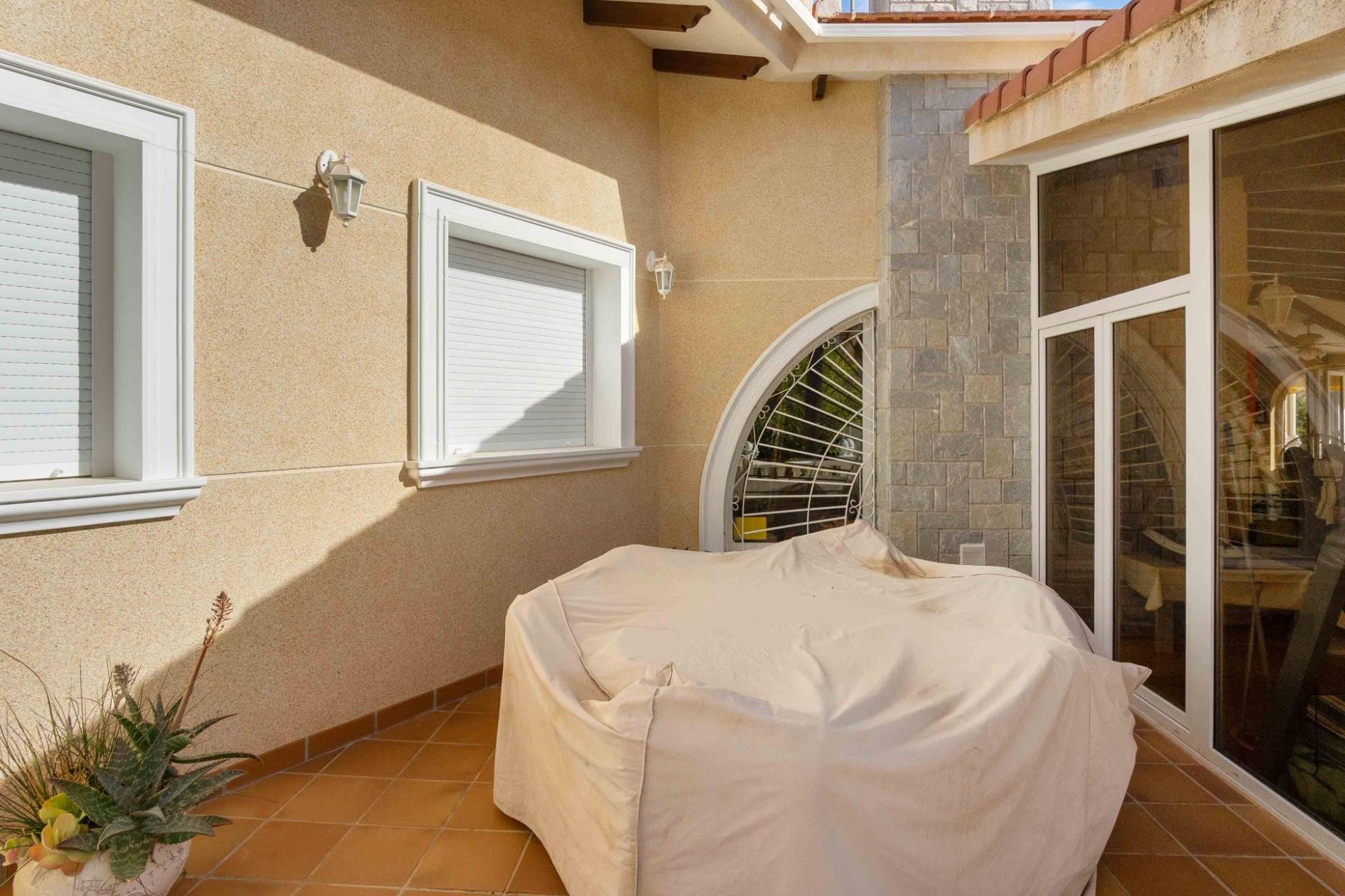 Videresalg - Frittliggende Villa - Orihuela Costa - Cabo Roig