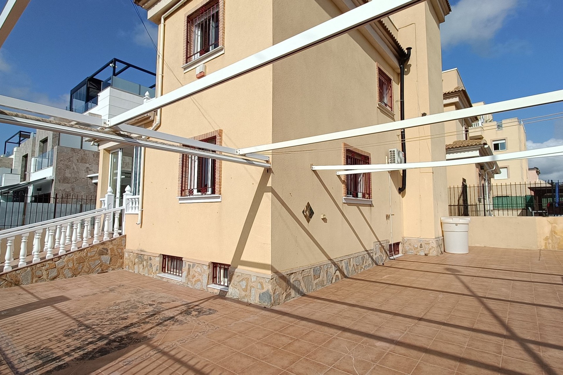 Videresalg - Frittliggende Villa - Orihuela Costa - Lomas de Don Juan