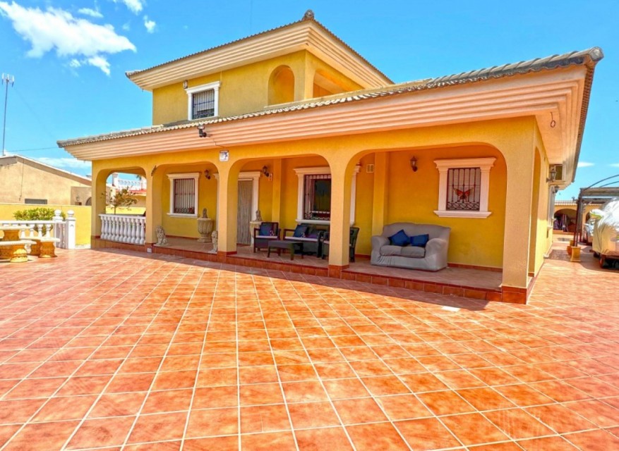 Videresalg - Frittliggende Villa - Orihuela Costa - Los Balcones