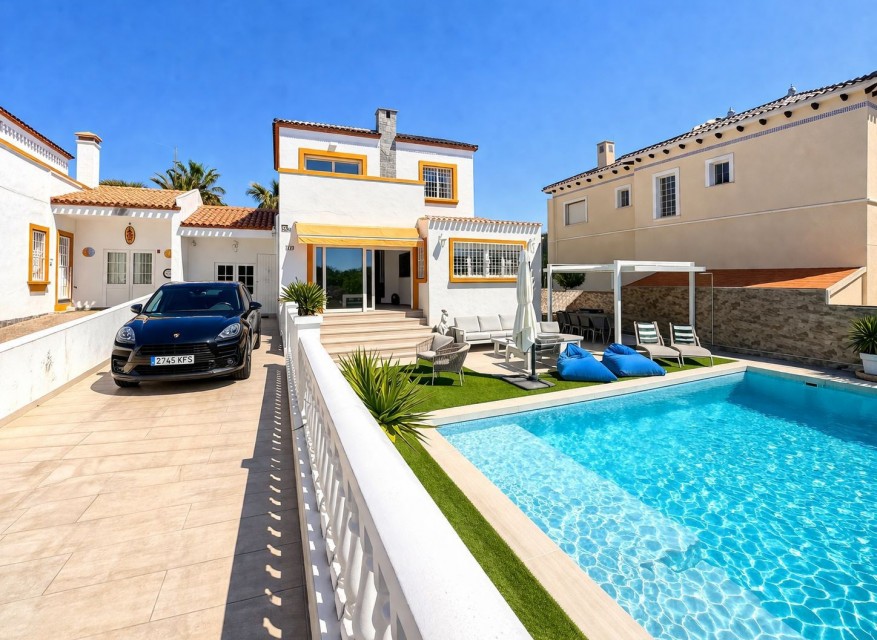 Videresalg - Frittliggende Villa - Orihuela Costa - Los Dolses