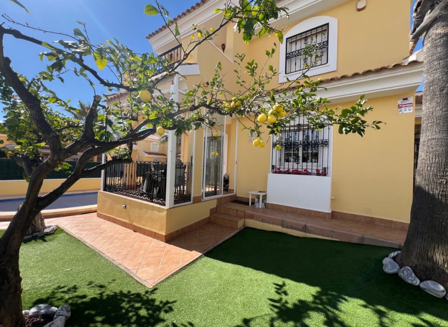 Videresalg - Frittliggende Villa - Orihuela Costa - Los Dolses