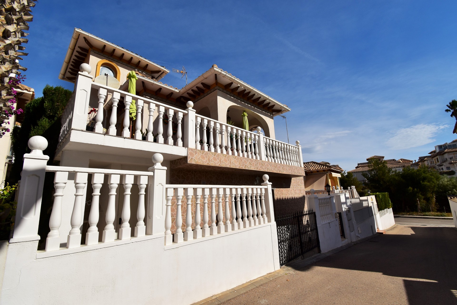 Videresalg - Frittliggende Villa - Orihuela Costa - Playa Flamenca