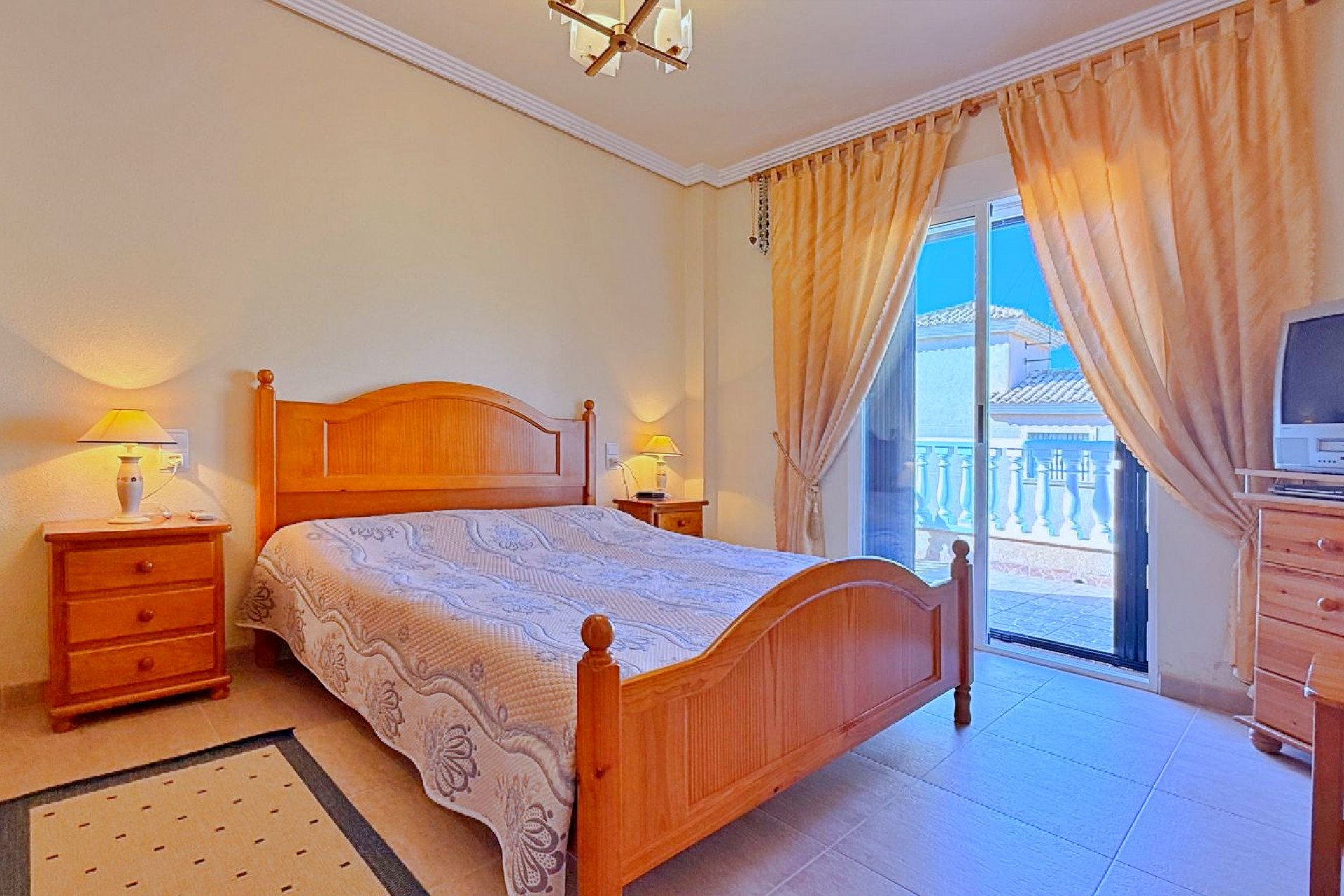 Videresalg - Frittliggende Villa - Orihuela Costa - Punta Prima