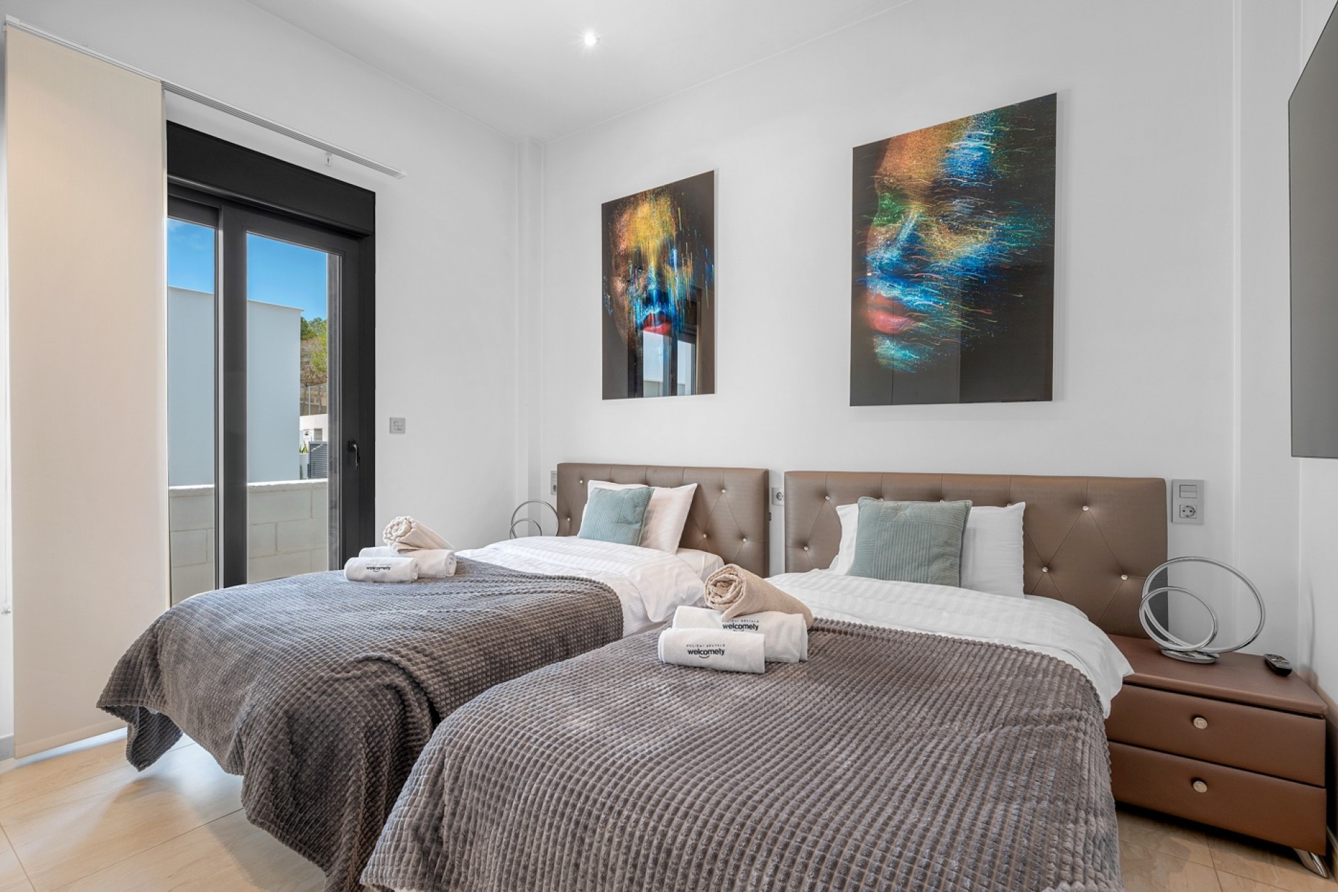 Videresalg - Frittliggende Villa - Orihuela Costa - Villamartin