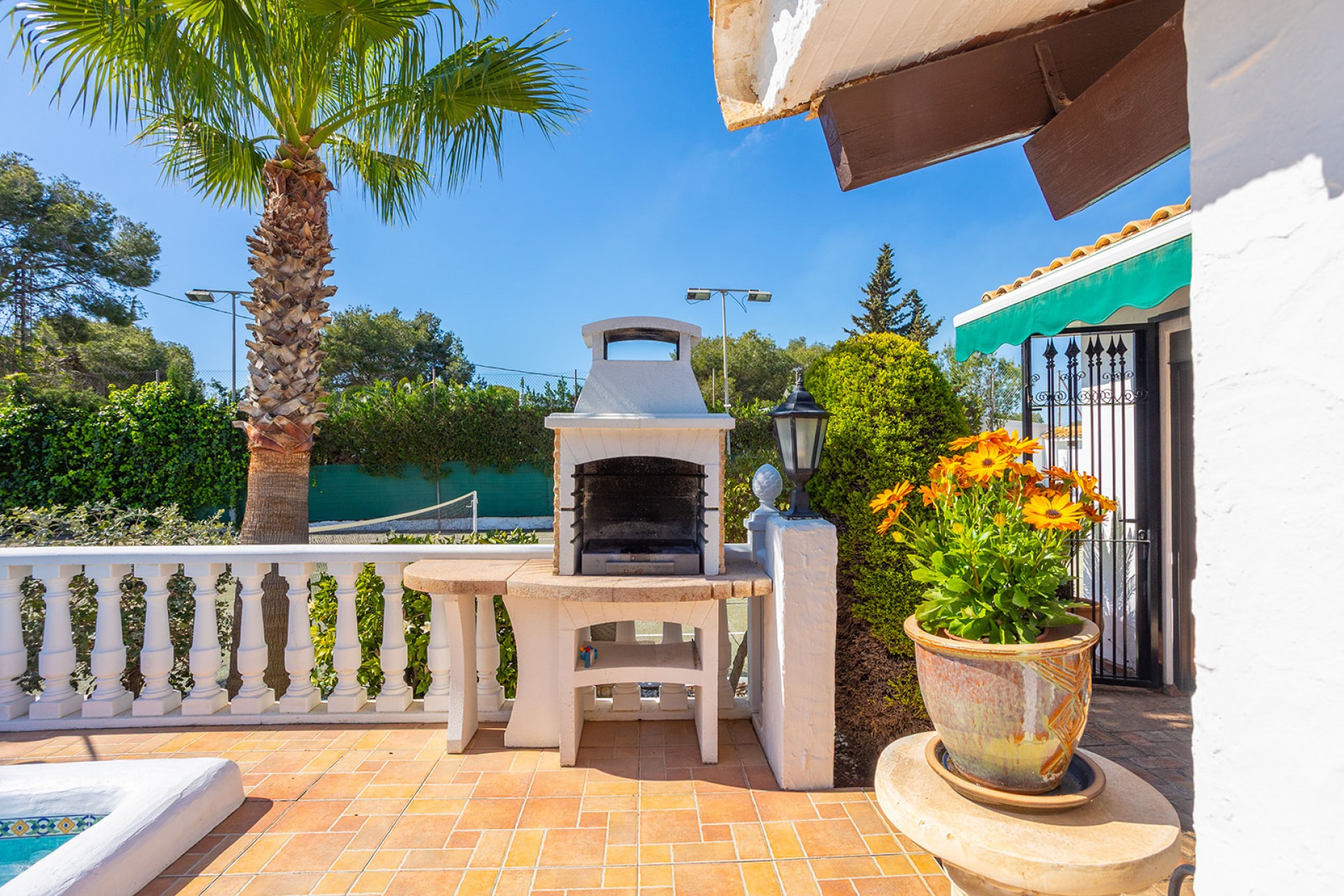 Videresalg - Frittliggende Villa - Orihuela Costa - Villamartin