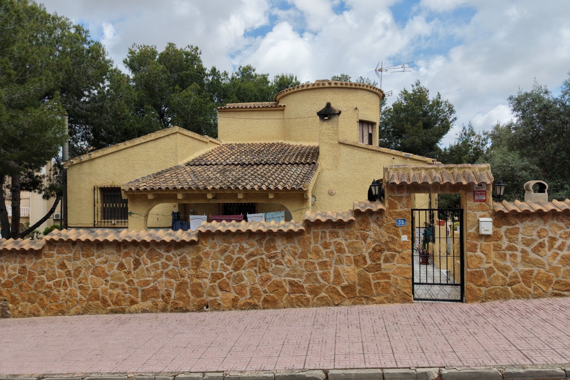 Videresalg - Frittliggende Villa - Orihuela Costa - Villamartin