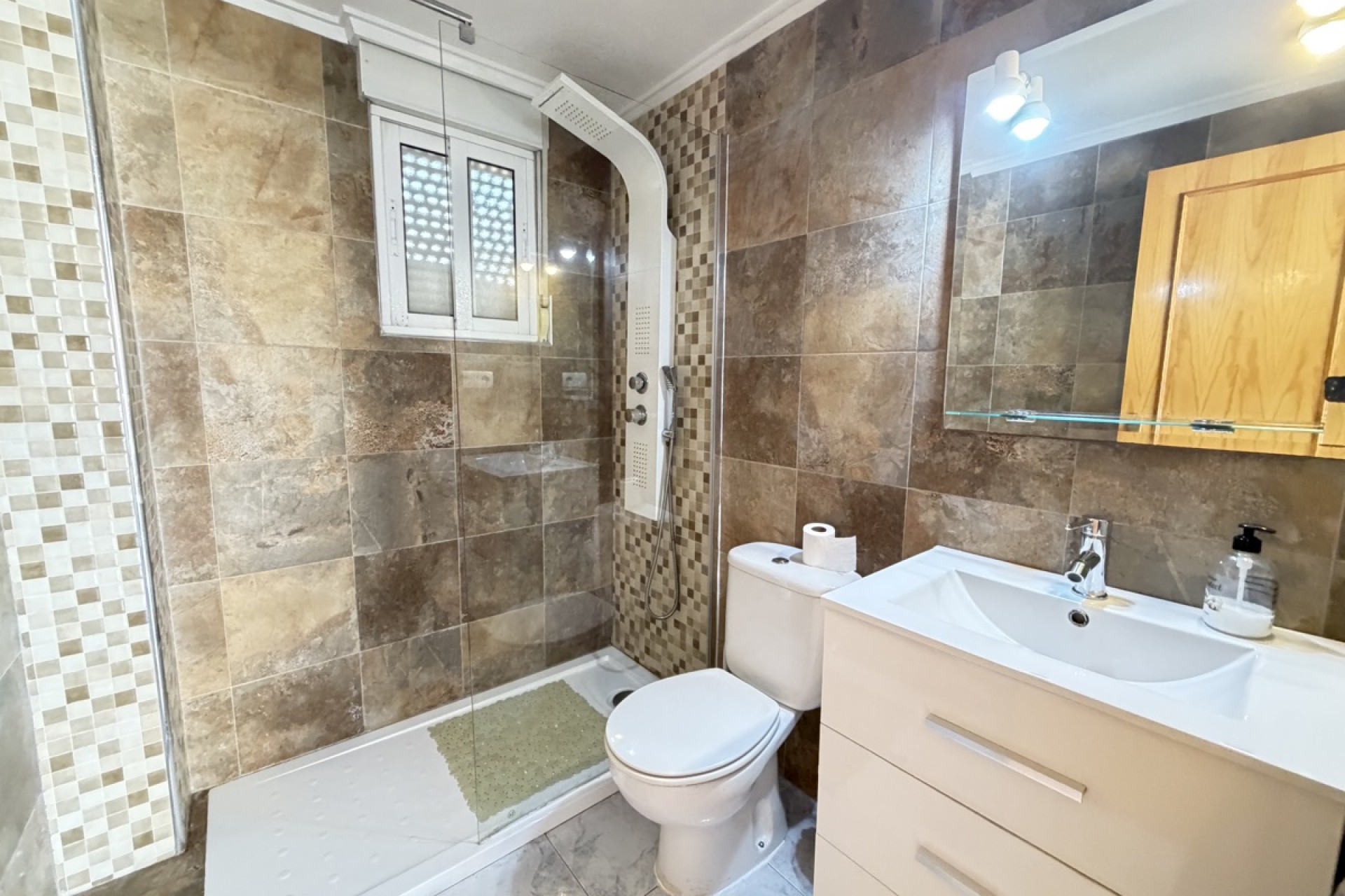 Videresalg - Frittliggende Villa - Orihuela Costa - Villamartin