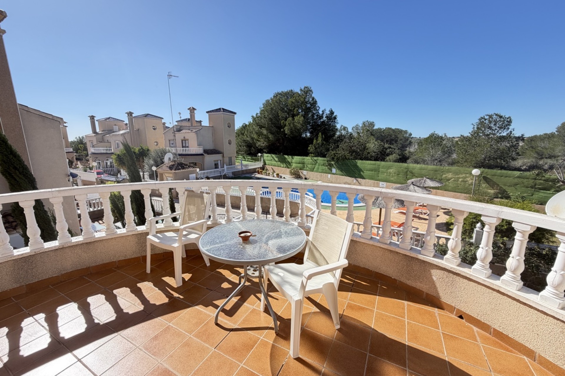 Videresalg - Frittliggende Villa - Orihuela Costa - Villamartin