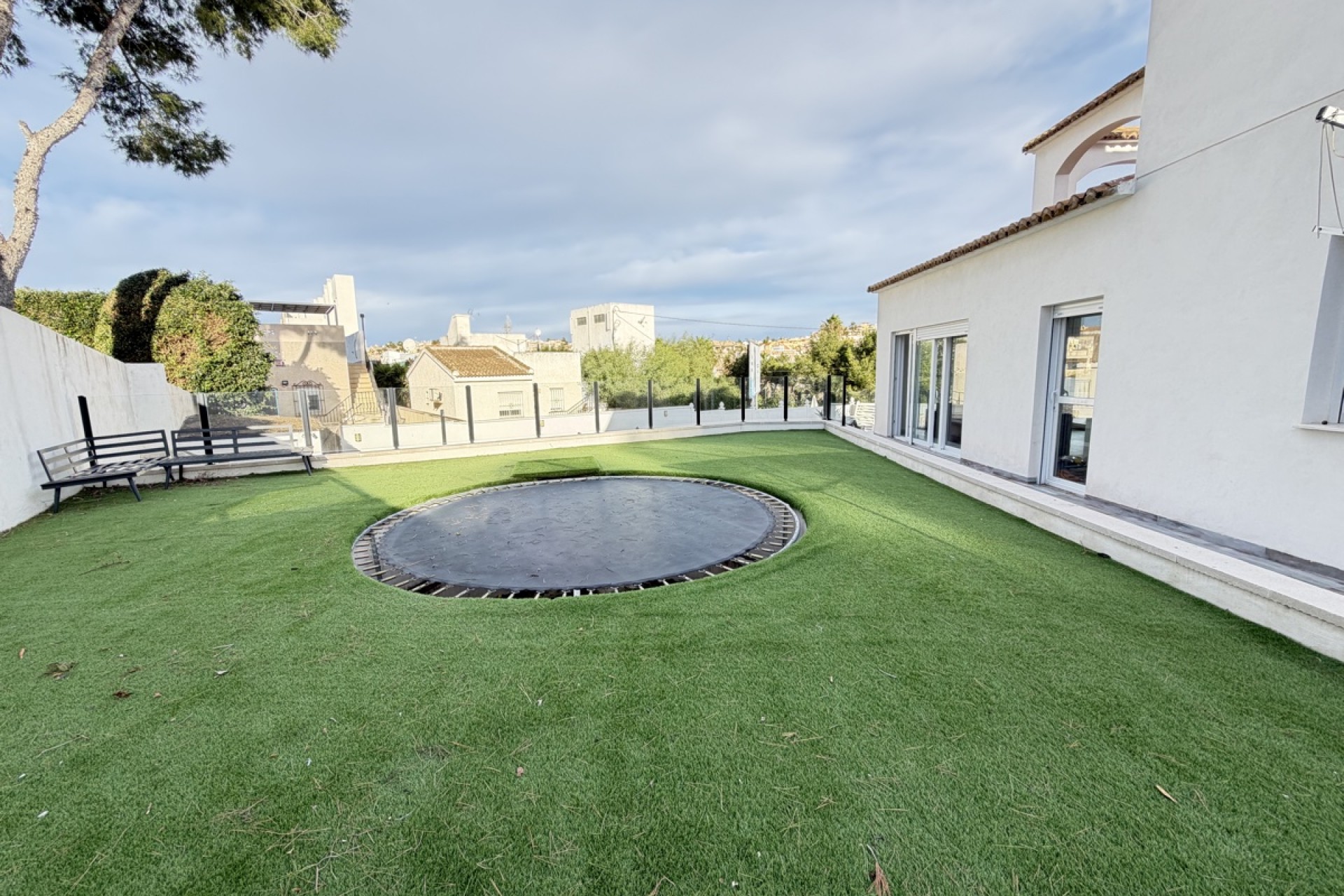 Videresalg - Frittliggende Villa - Orihuela Costa - Villamartin