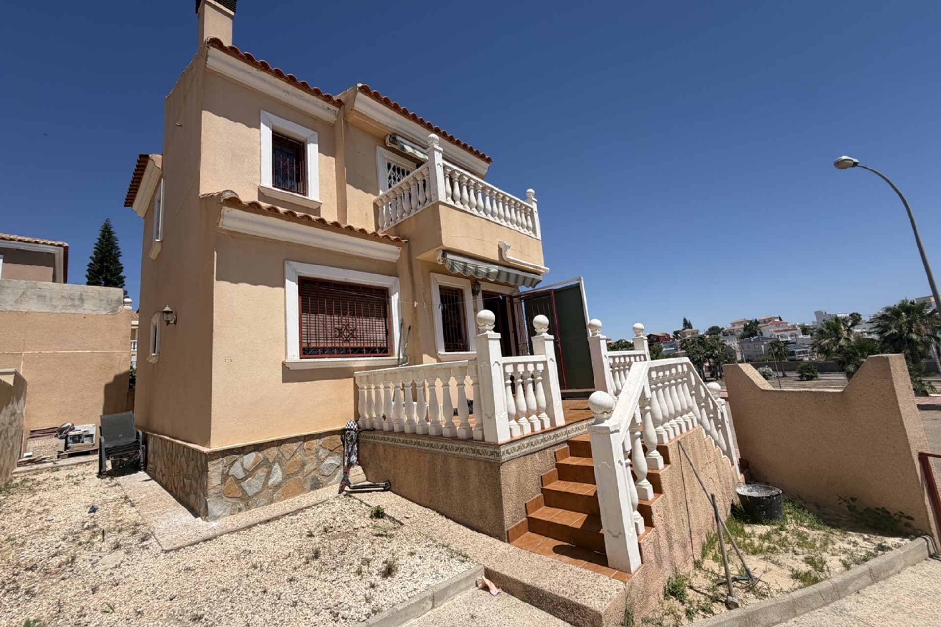 Videresalg - Frittliggende Villa - Orihuela Costa - Villamartin