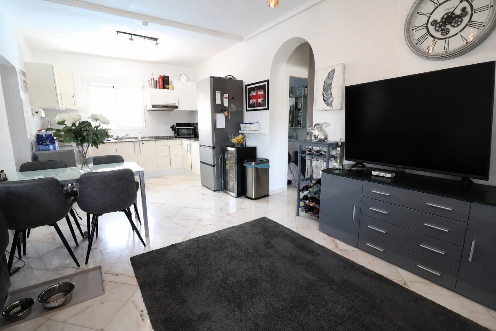 Videresalg - Frittliggende Villa - Orihuela Costa - Villamartin