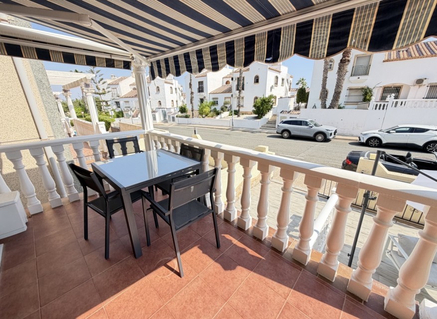 Videresalg - Frittliggende Villa - Orihuela Costa - Villamartin