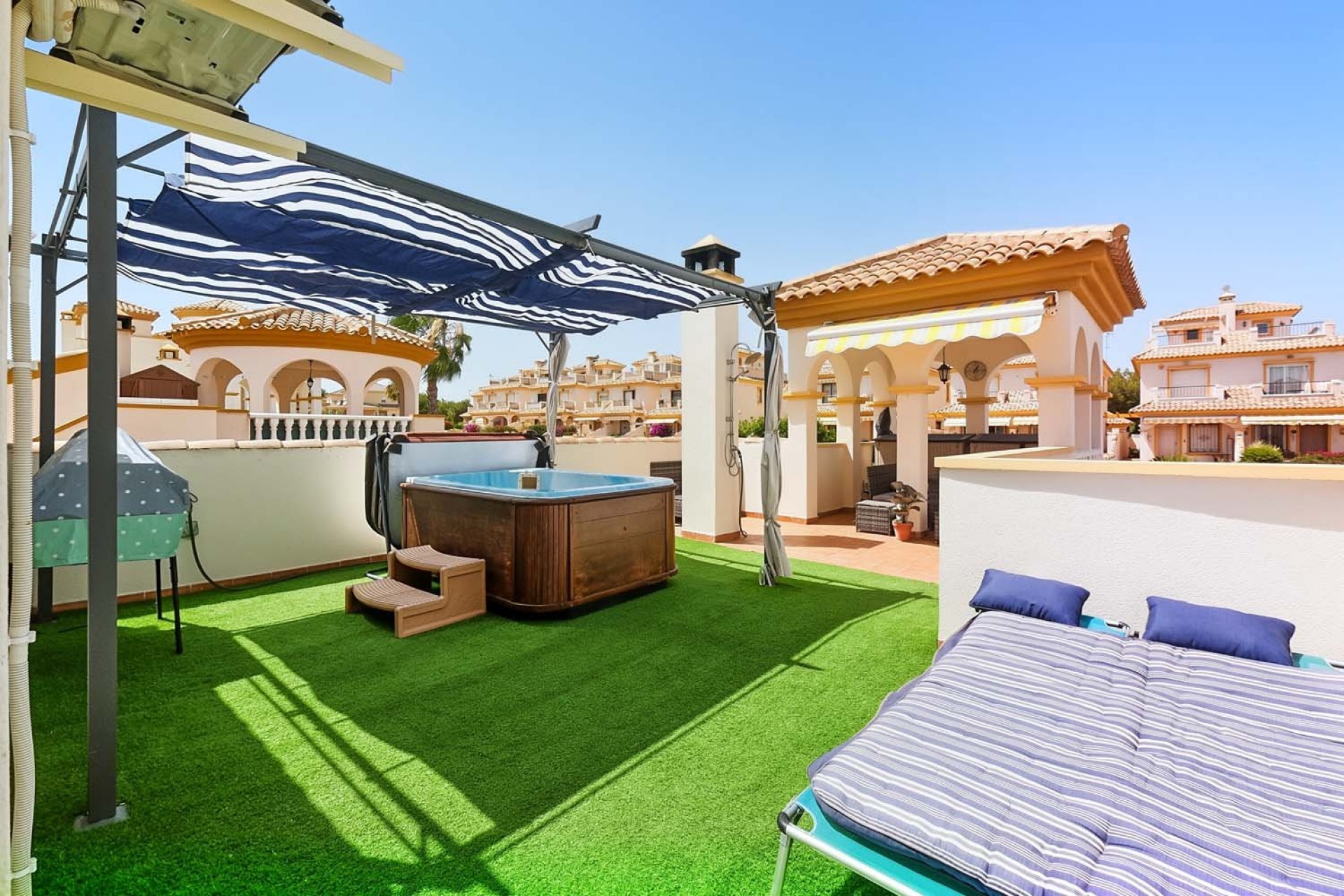 Videresalg - Frittliggende Villa - Pinar de Campoverde - Pinar de Campoverde - Landsby
