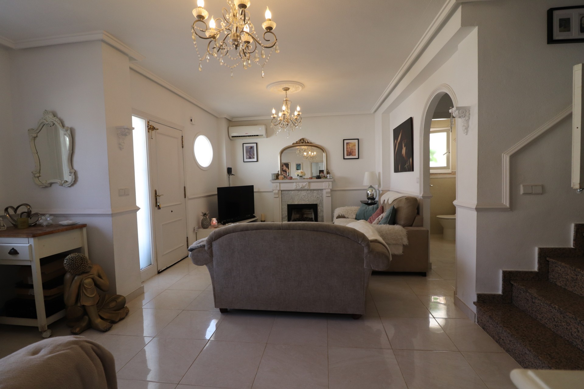 Videresalg - Frittliggende Villa - San Miguel de Salinas - Lake View Mansions