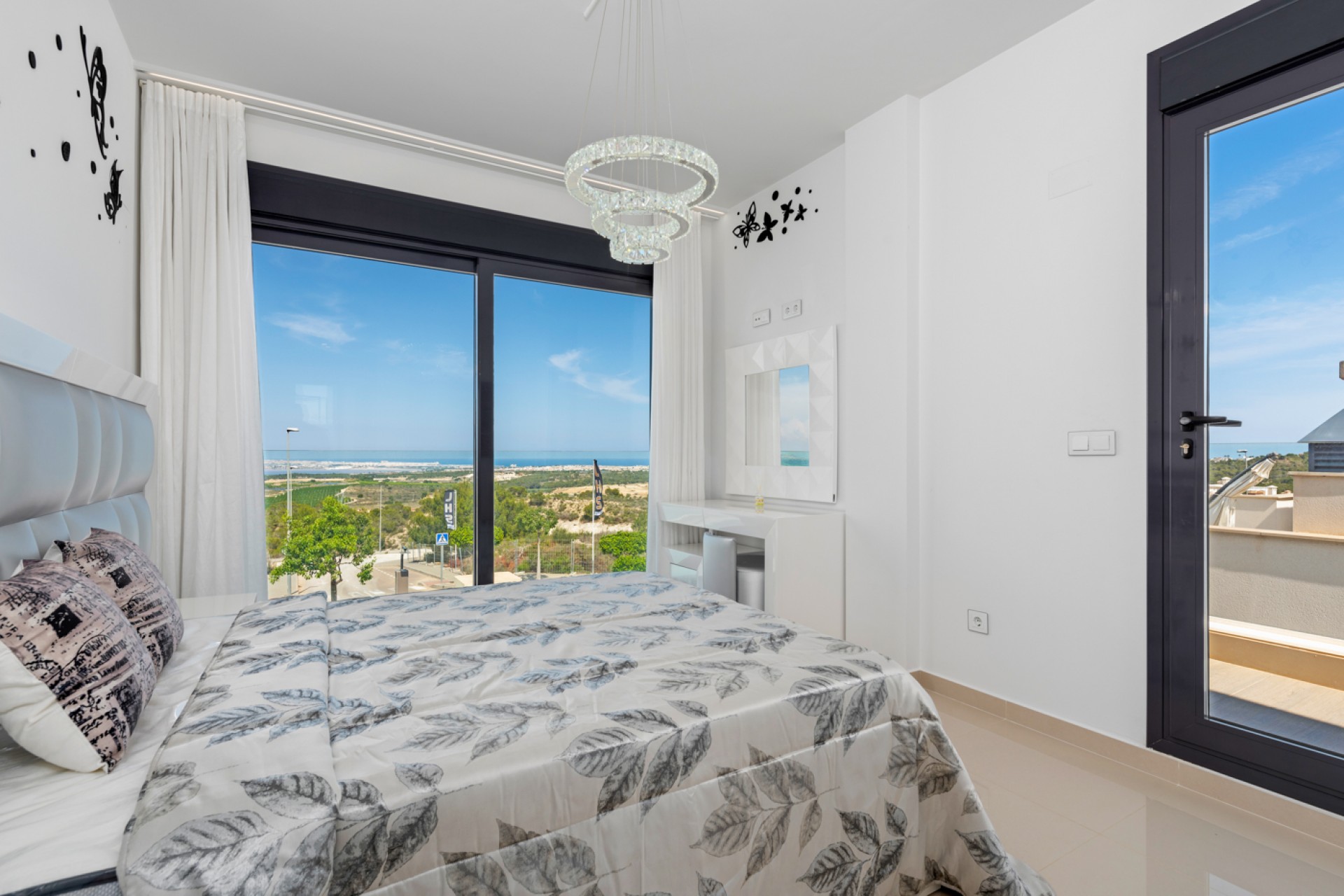 Videresalg - Frittliggende Villa - San Miguel de Salinas - Las Comunicaciones