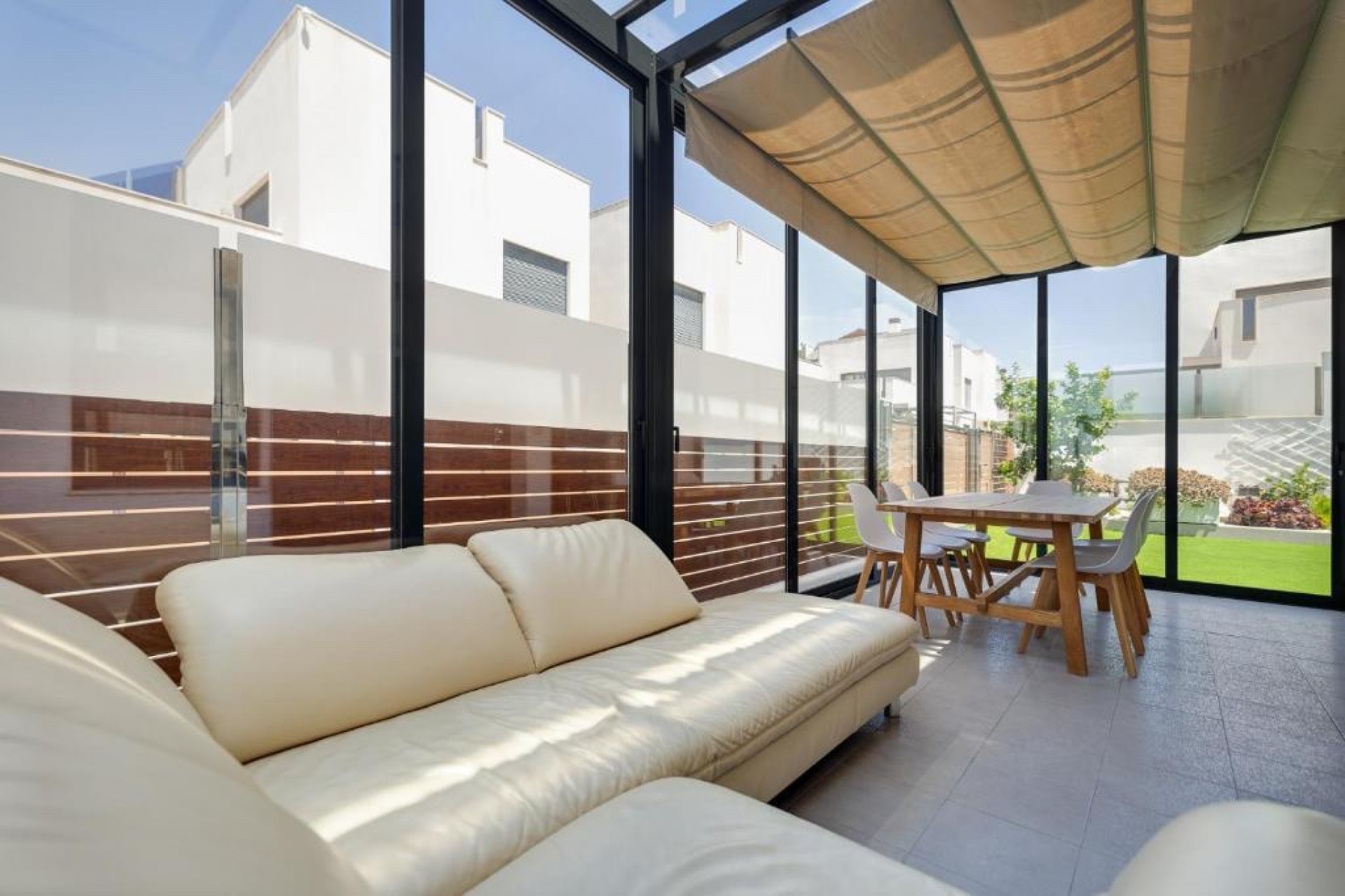 Videresalg - Frittliggende Villa - Torrevieja - Aguas Nuevas