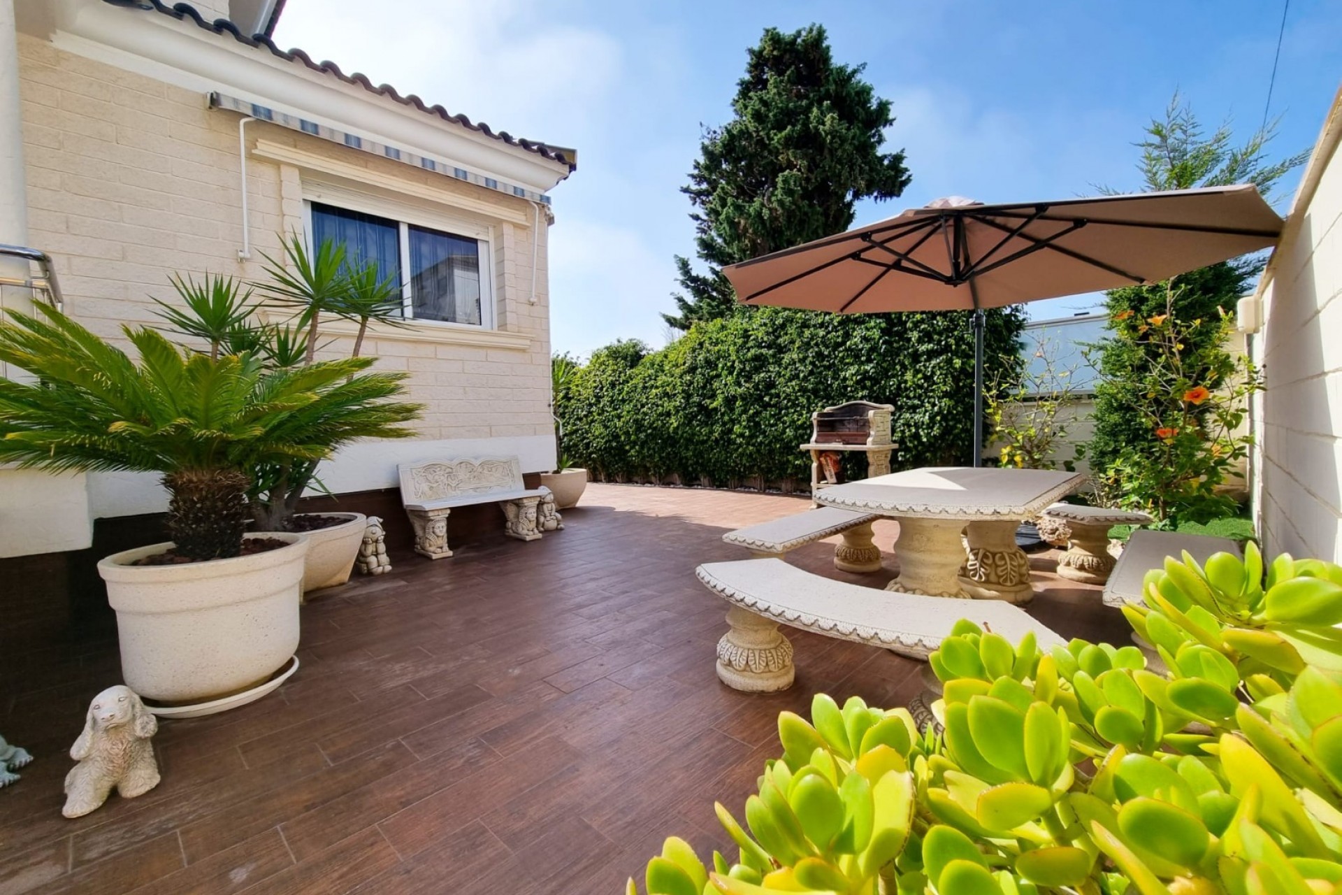 Videresalg - Frittliggende Villa - Torrevieja - La Mata - Byen