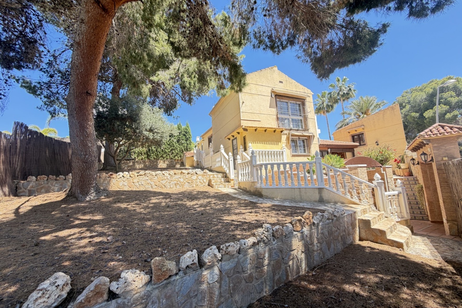 Videresalg - Frittliggende Villa - Torrevieja - Los Balcones