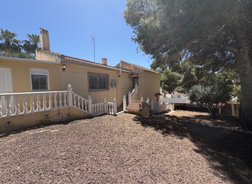 Videresalg - Frittliggende Villa - Torrevieja - Los Balcones