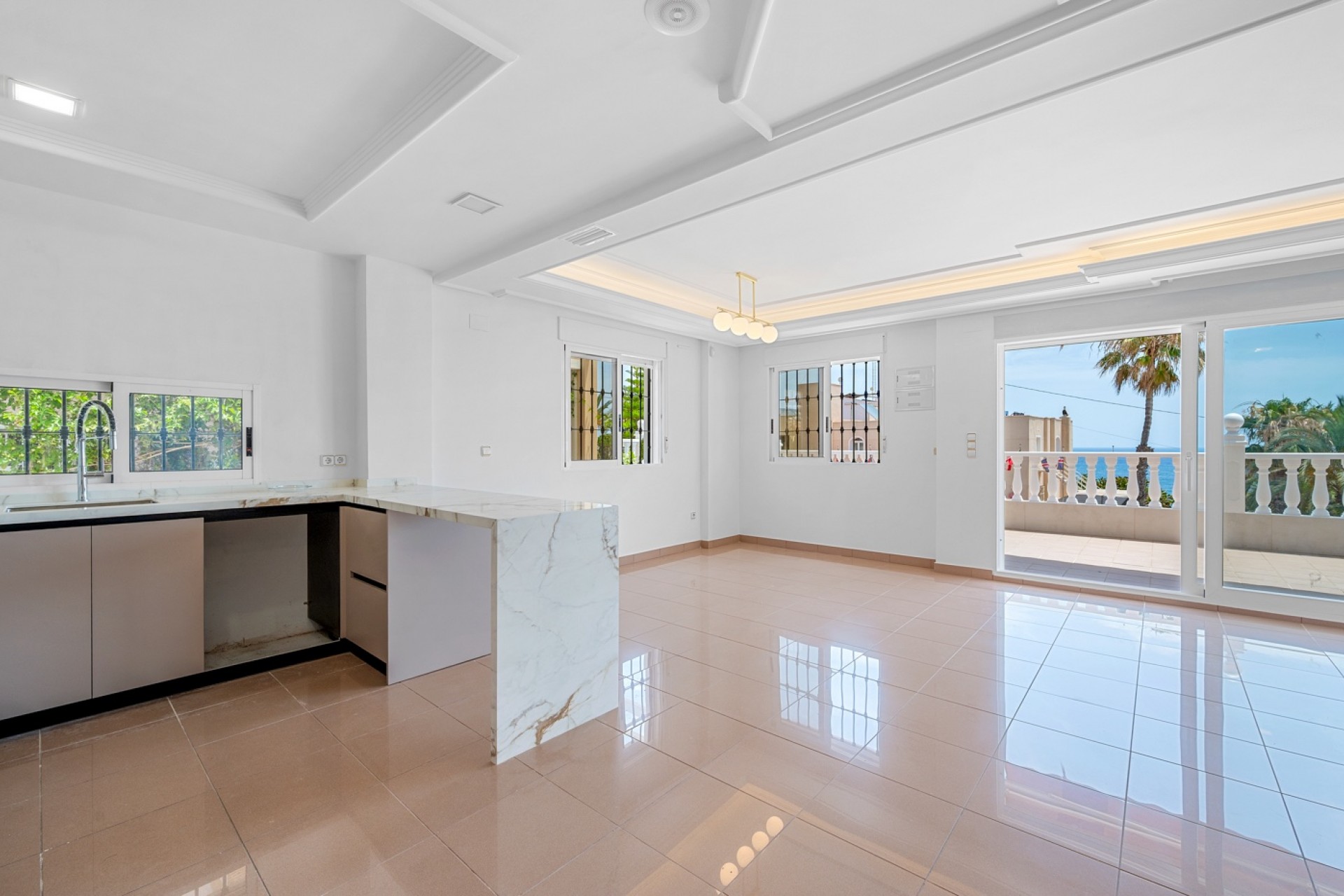 Videresalg - Frittliggende Villa - Torrevieja - Los Frutales