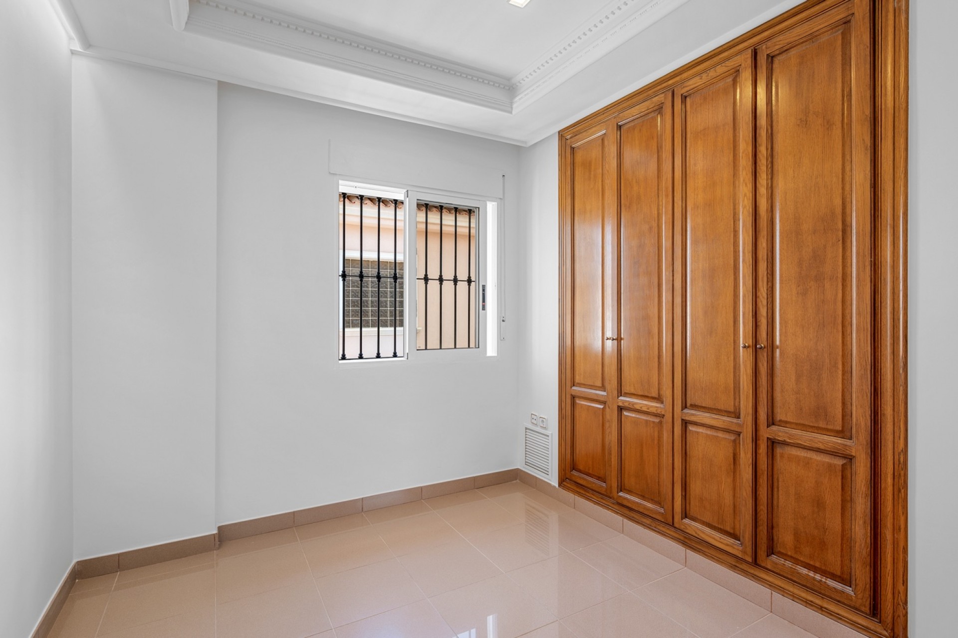 Videresalg - Frittliggende Villa - Torrevieja - Los Frutales