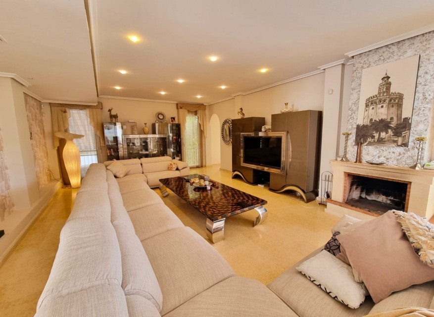 Videresalg - Frittliggende Villa - Torrevieja - Torre La Mata