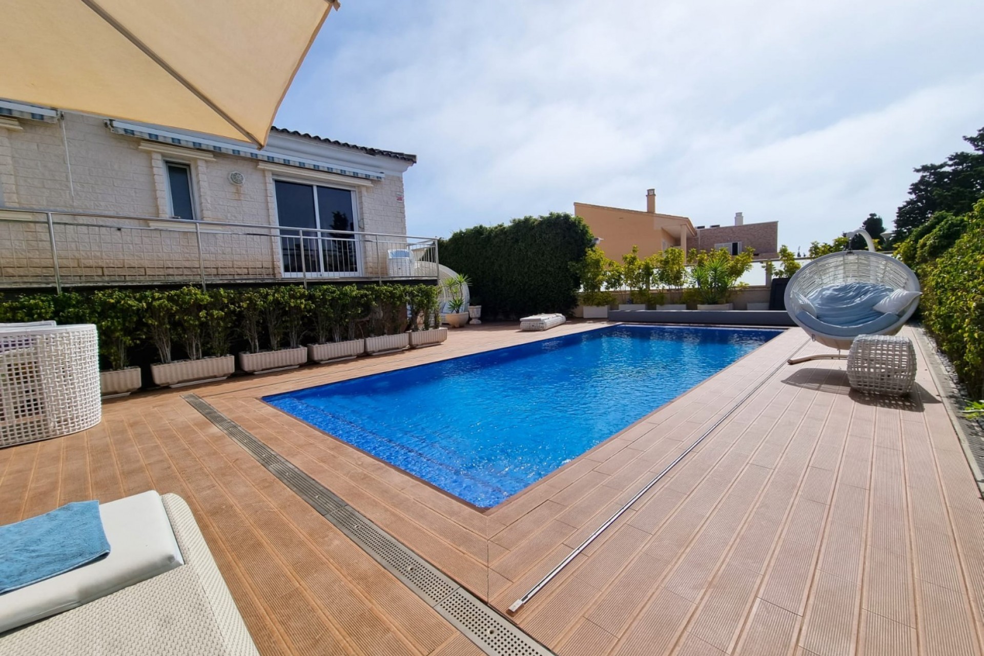 Videresalg - Frittliggende Villa - Torrevieja - Torre La Mata