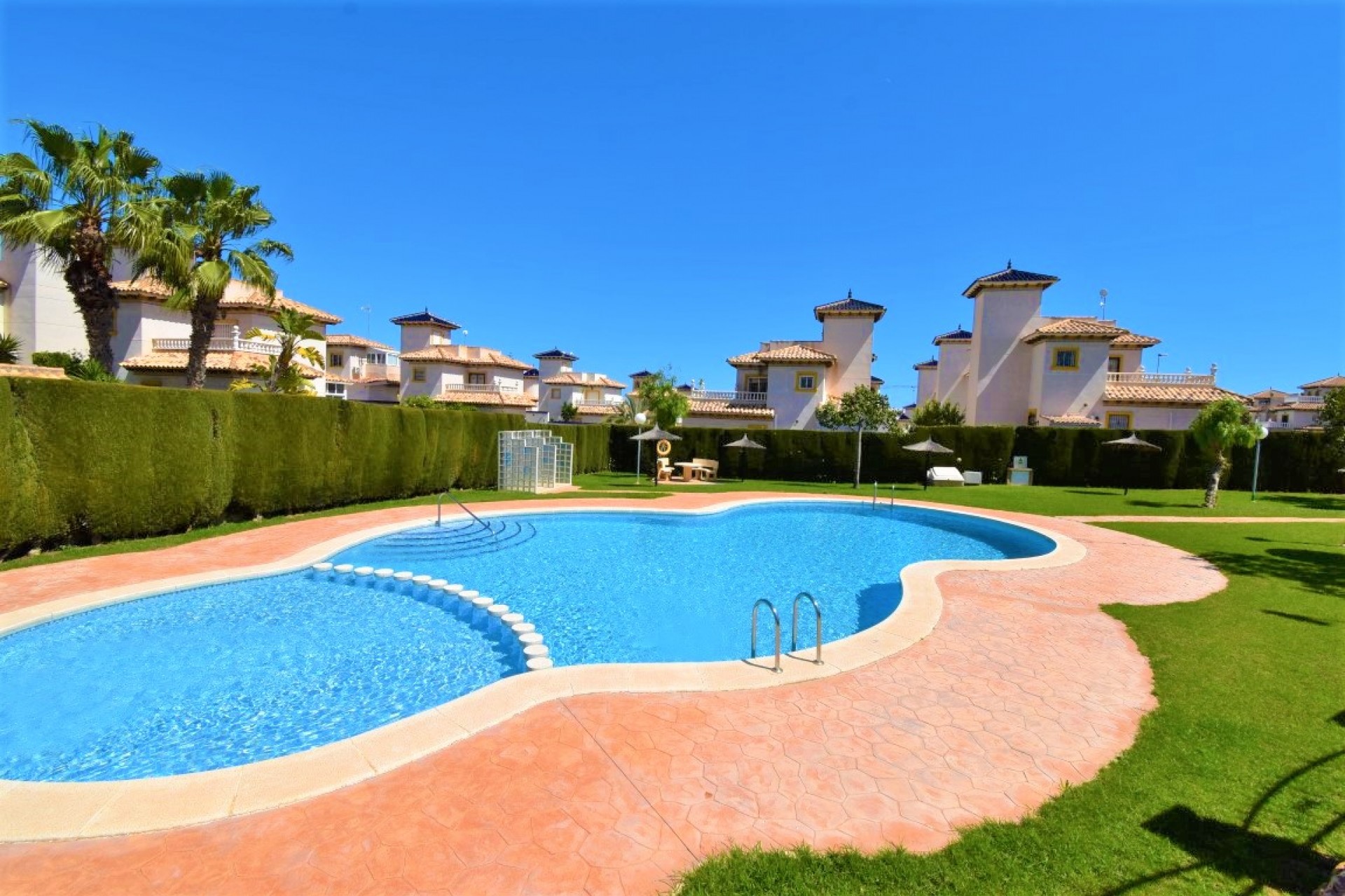 Videresalg - Quad Villa - Orihuela Costa - La Regia