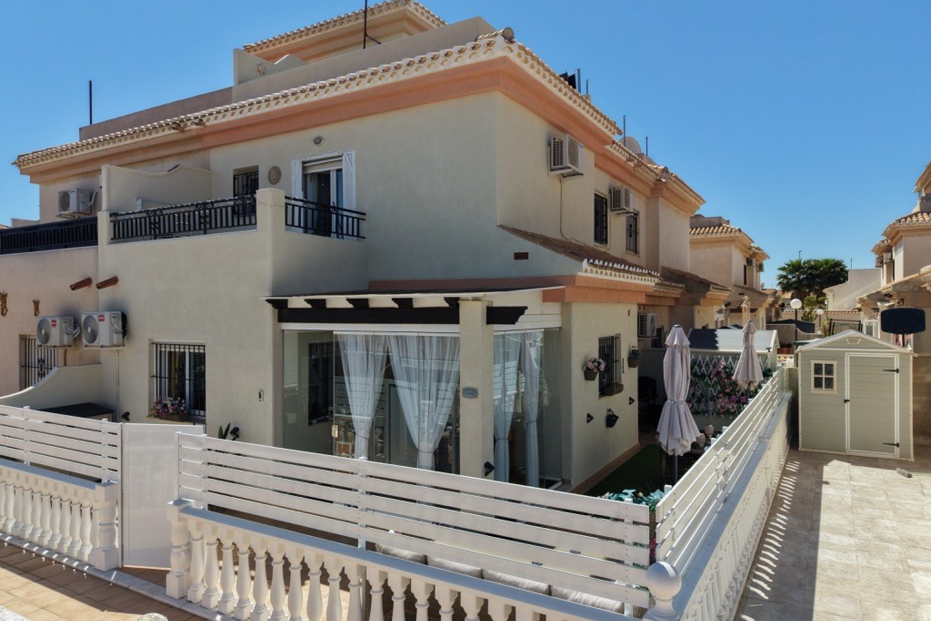 Videresalg - Quad Villa - Orihuela Costa - Playa Flamenca