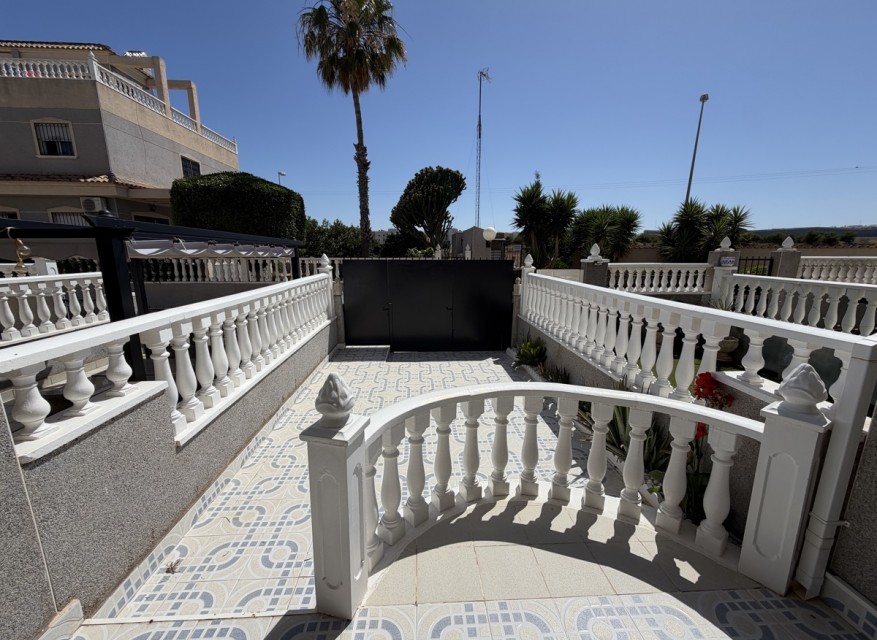 Videresalg - Rekkehus - Orihuela Costa - Playa Flamenca