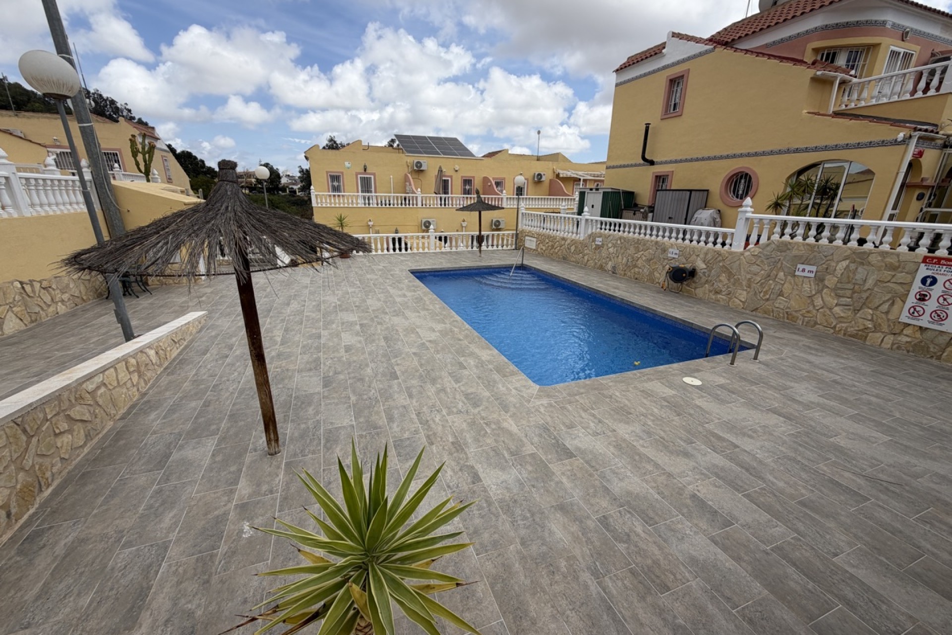 Videresalg - Rekkehus - Orihuela Costa - Villamartin