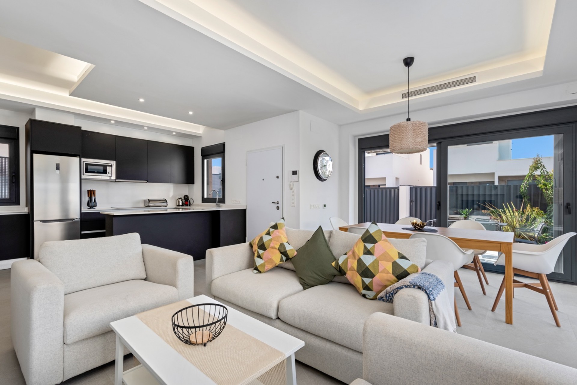 Videresalg - Tomannsbolig - La Marina - La Marina - Urbanisering