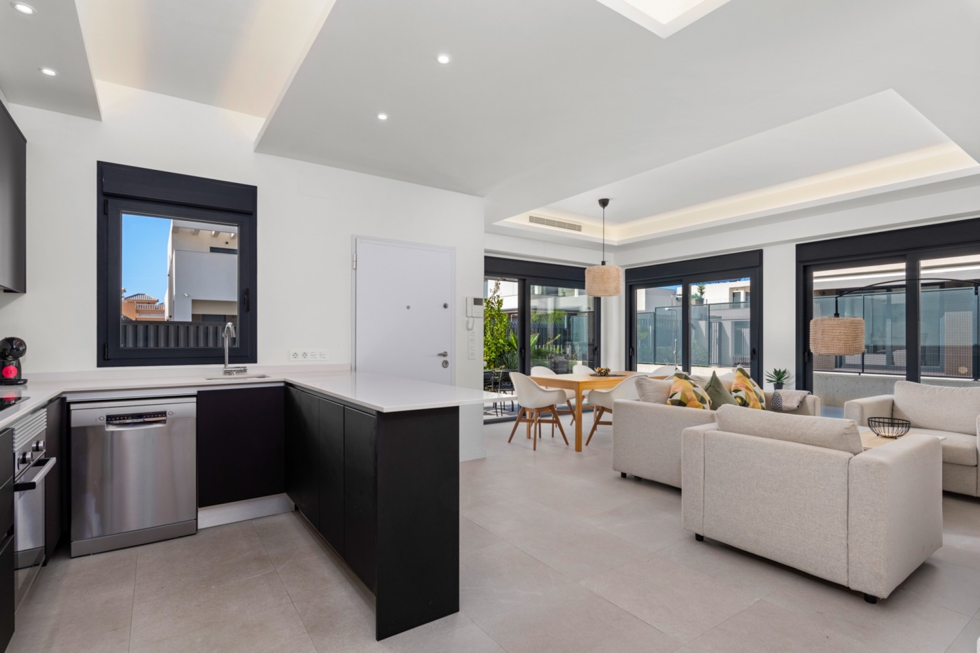 Videresalg - Tomannsbolig - La Marina - La Marina - Urbanisering