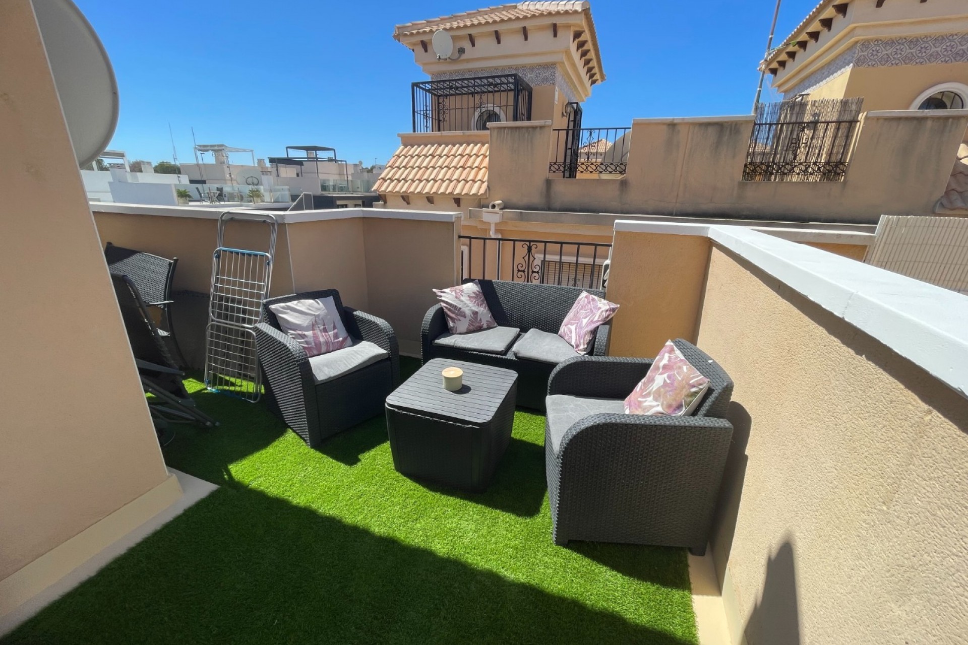 Videresalg - Tomannsbolig - Orihuela Costa - Villamartin