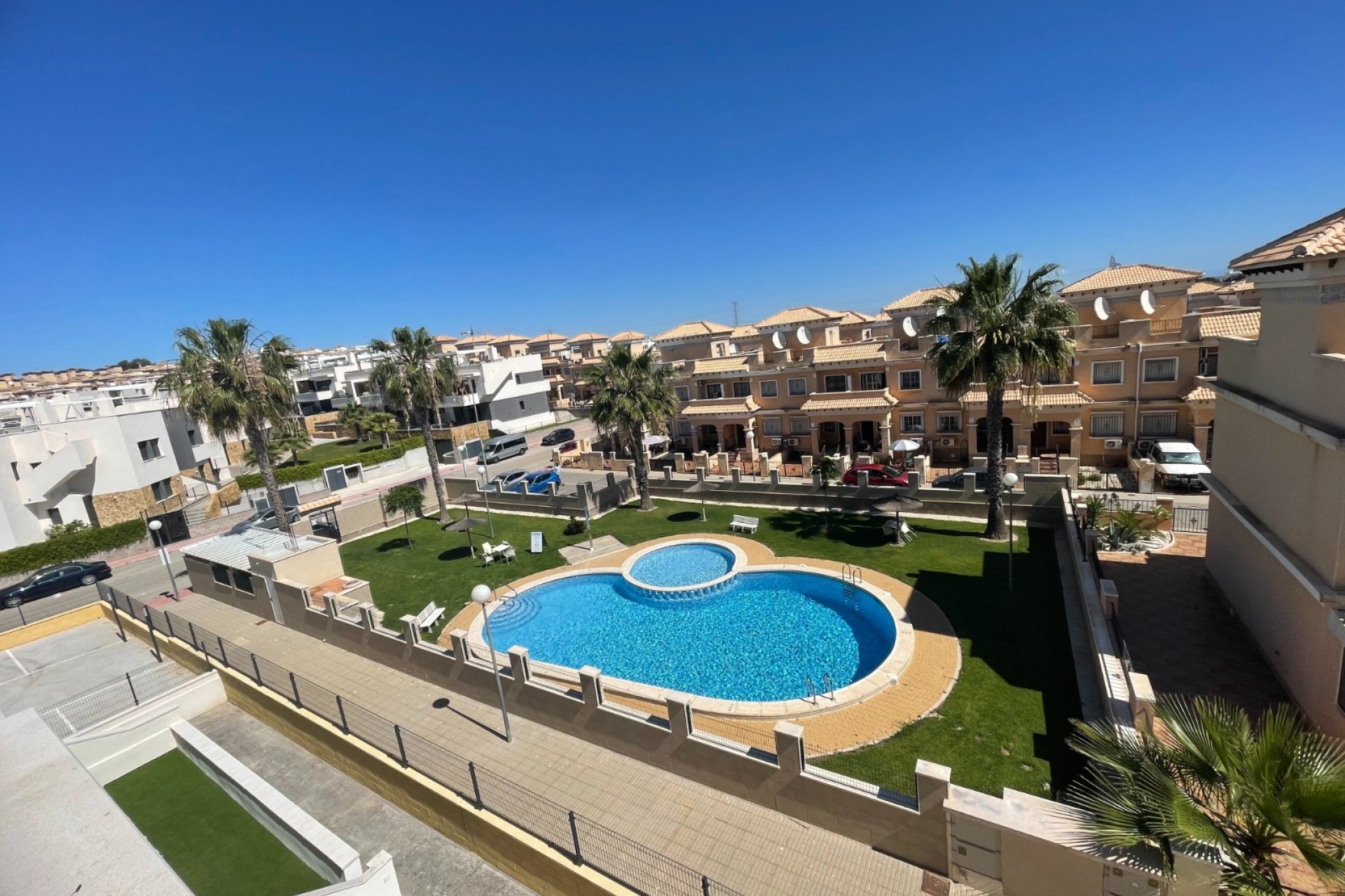 Videresalg - Tomannsbolig - Orihuela Costa - Villamartin