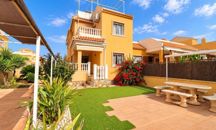 Vierkante Villa - Wederverkoop - Ciudad Quesada - Lo Marabu