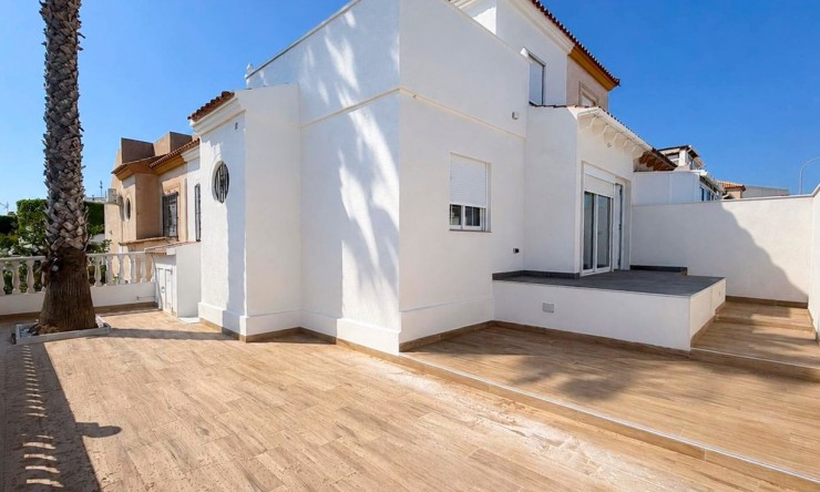 Vierkante Villa - Wederverkoop - Orihuela Costa - Los Altos