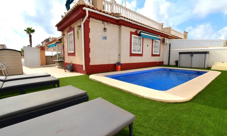 Vierkante Villa - Wederverkoop - Orihuela Costa - Playa Flamenca