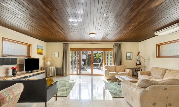 Villa - La Revente - Orihuela Costa - BEN-63619