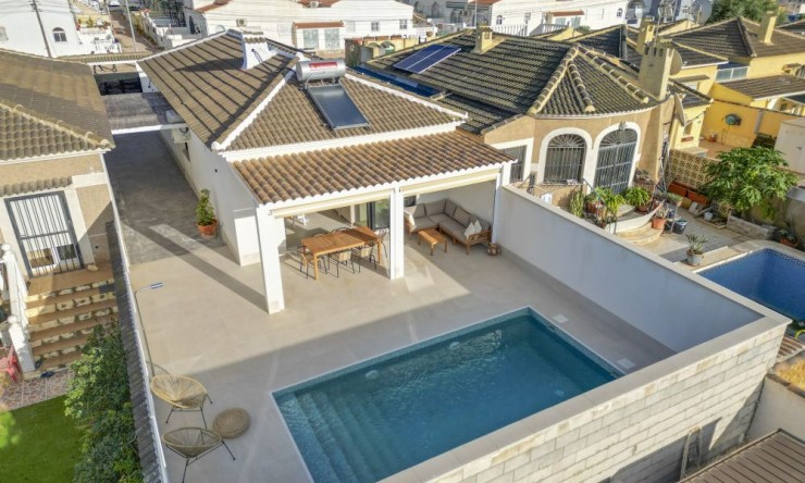 Villa - La Revente - Torrevieja - El Chaparral