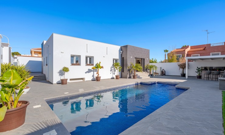 Vrijstaande Villa - Wederverkoop - Ciudad Quesada - Ciudad Quesada - Stad