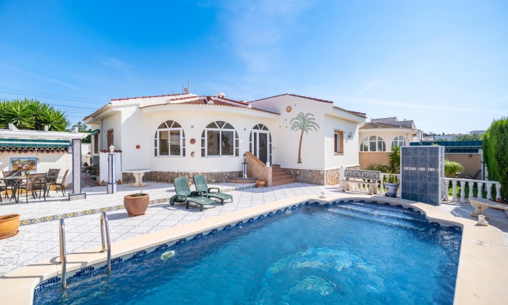 Vrijstaande Villa - Wederverkoop - Ciudad Quesada - Ciudad Quesada - Stad