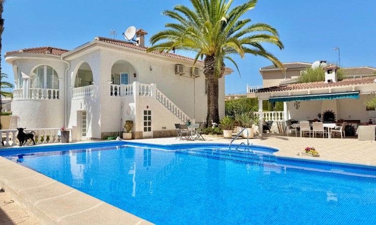 Vrijstaande Villa - Wederverkoop - Ciudad Quesada - Ciudad Quesada - Stad