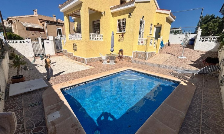 Vrijstaande Villa - Wederverkoop - Ciudad Quesada - La Fiesta