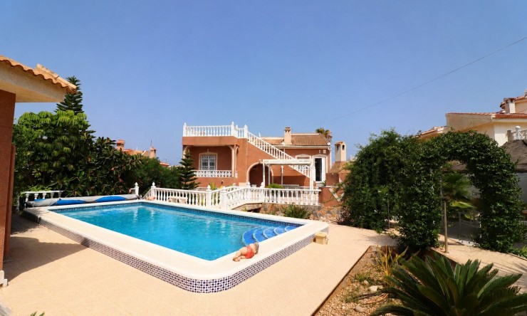 Vrijstaande Villa - Wederverkoop - Ciudad Quesada - La Fiesta