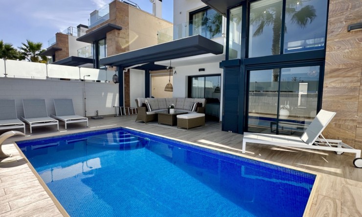 Vrijstaande Villa - Wederverkoop - Orihuela Costa - Lomas de Cabo Roig