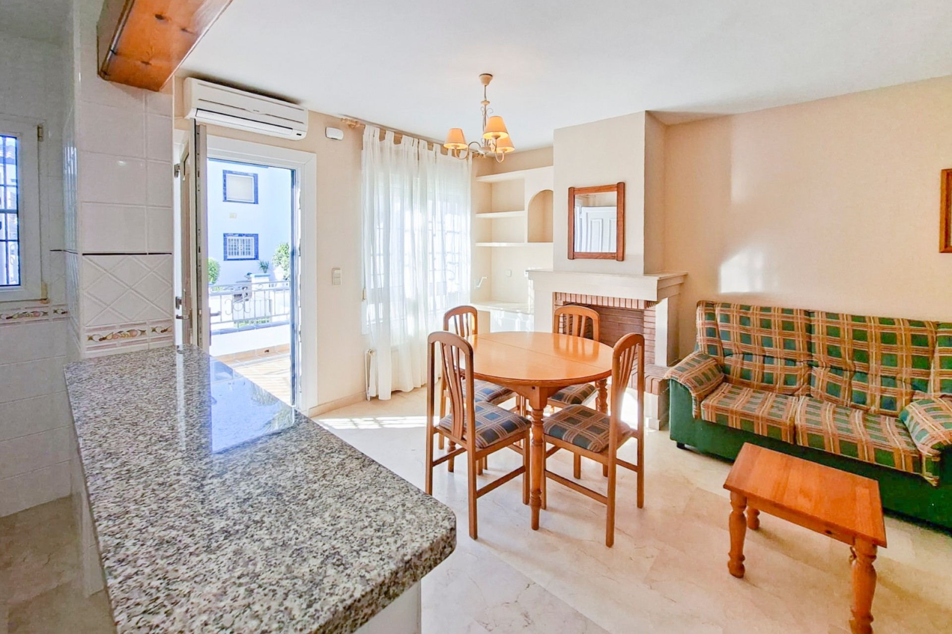 Wederverkoop - Bungalow - Orihuela Costa - Villamartin