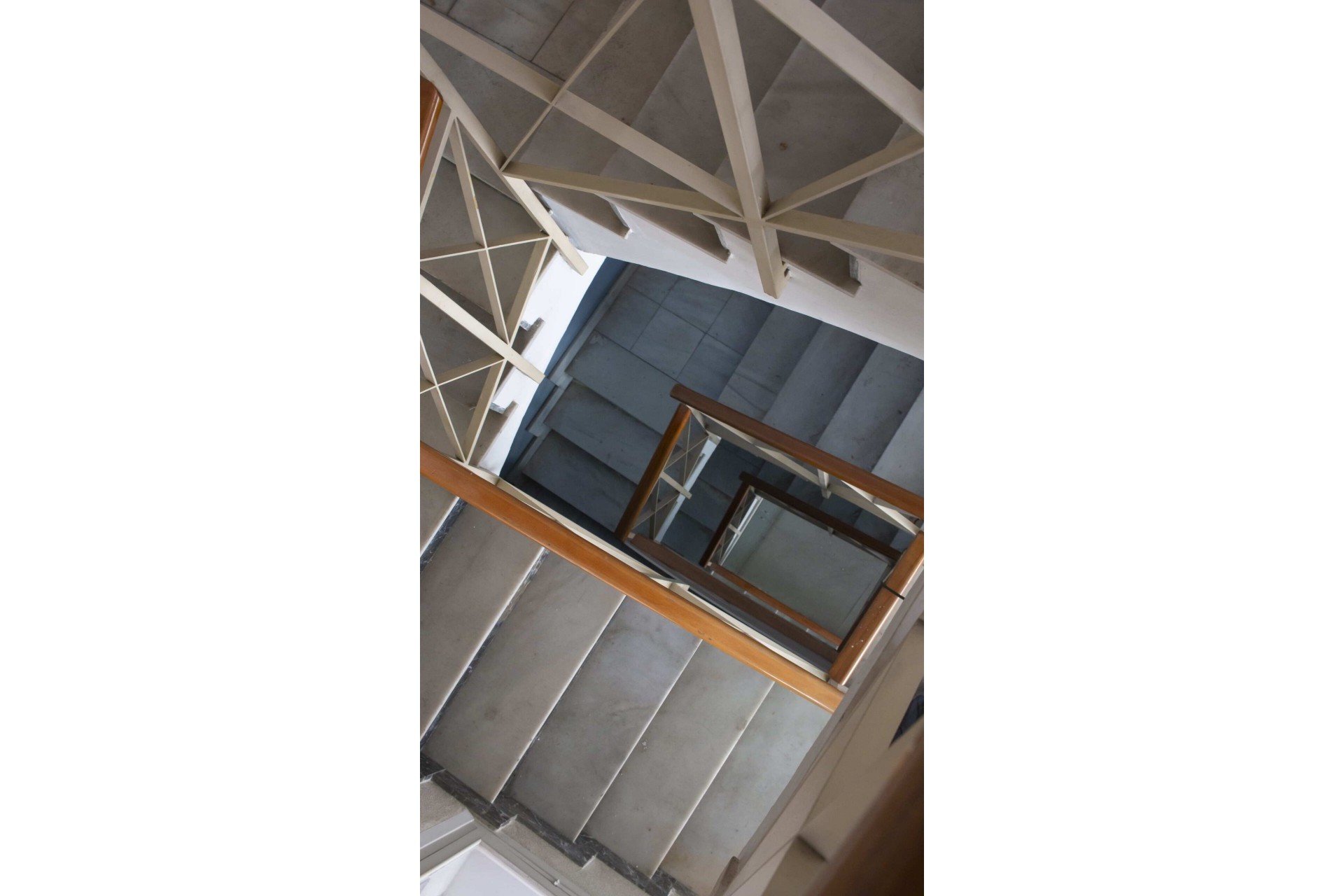 Wederverkoop - Gebouw (voor gemengd gebruik) - Torrevieja - Torrevieja - Centre