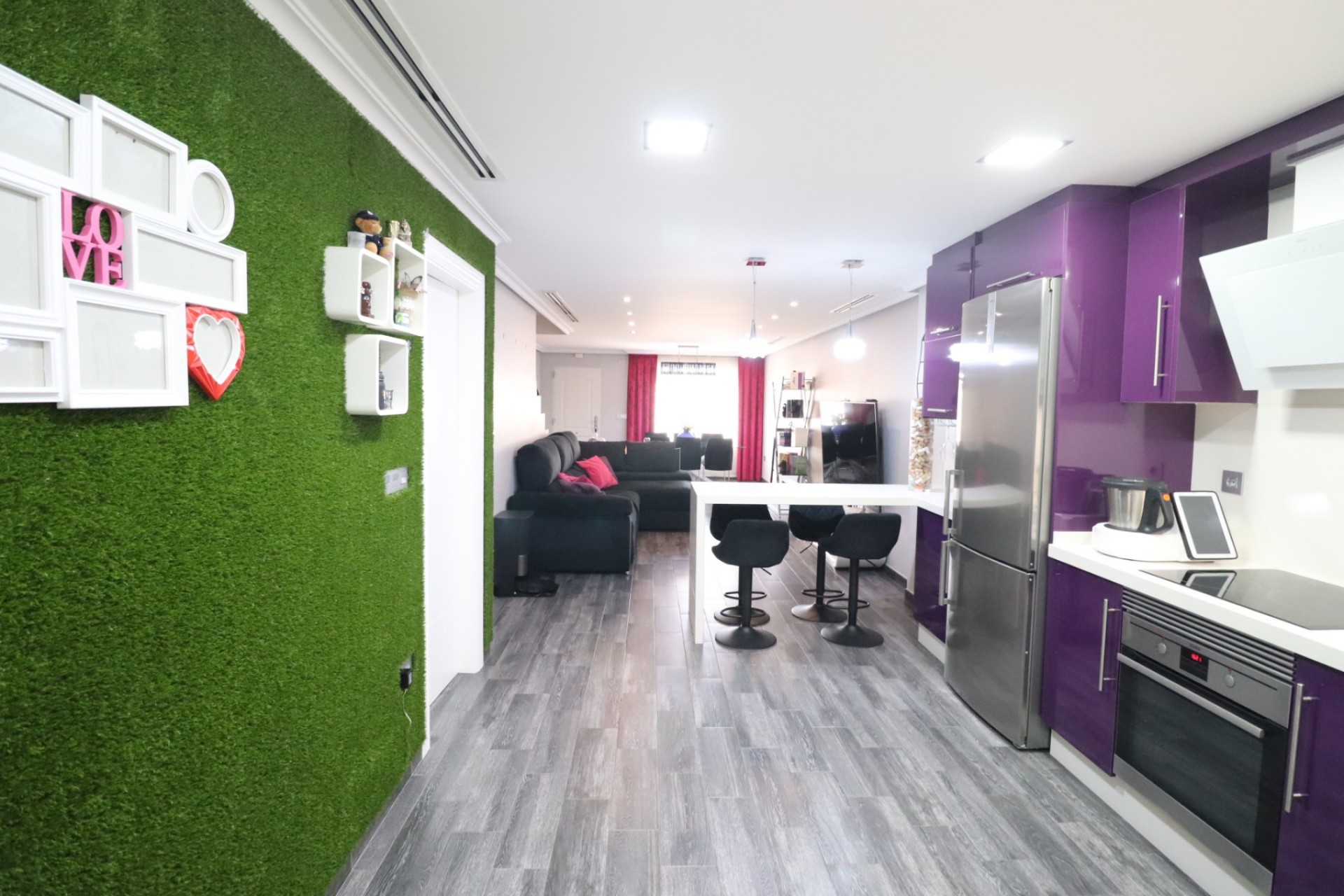 Wederverkoop - Herenhuis - Redovan - Redovan - Stad