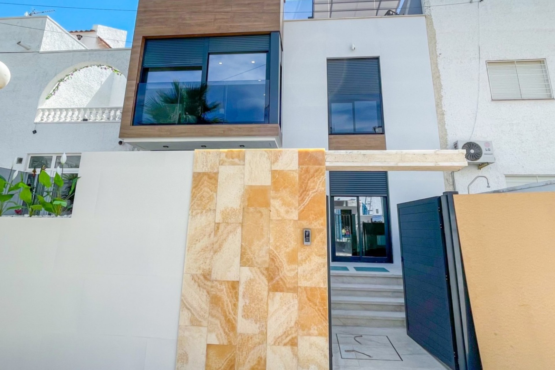 Wederverkoop - Herenhuis - Torrevieja - Aguas Nuevas